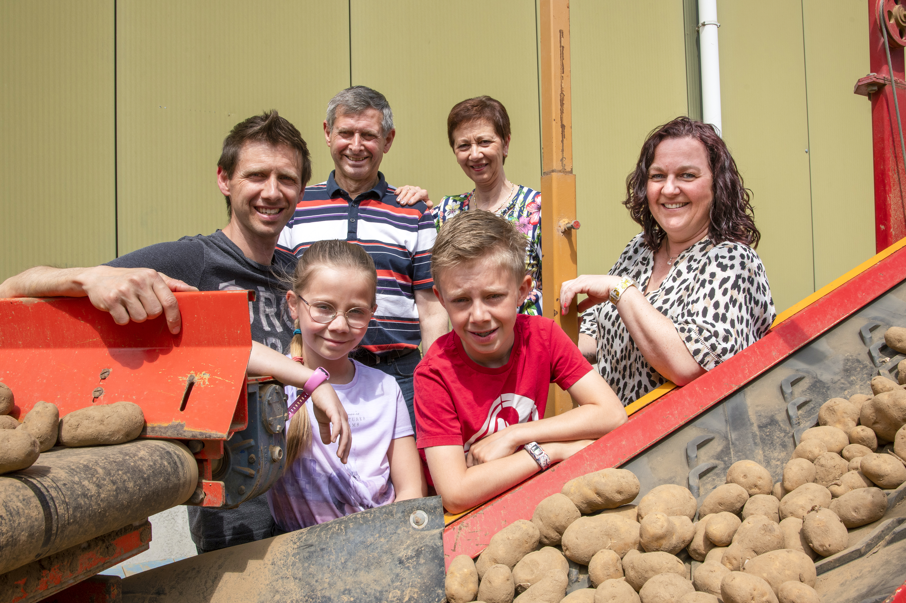 website_FN_VB_Vandebroeck_Pieters_Vandebroeck_Goethuys_Patatjeshoeve_Assent.jpg dfd